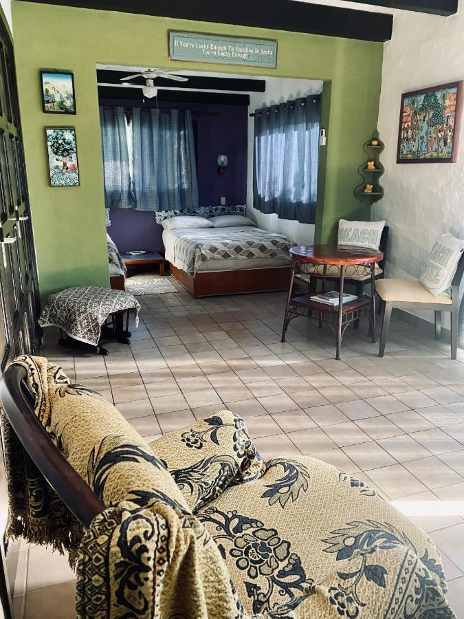 Villa Bougainvillea Aruba, The Tango Suite パームビーチ エクステリア 写真