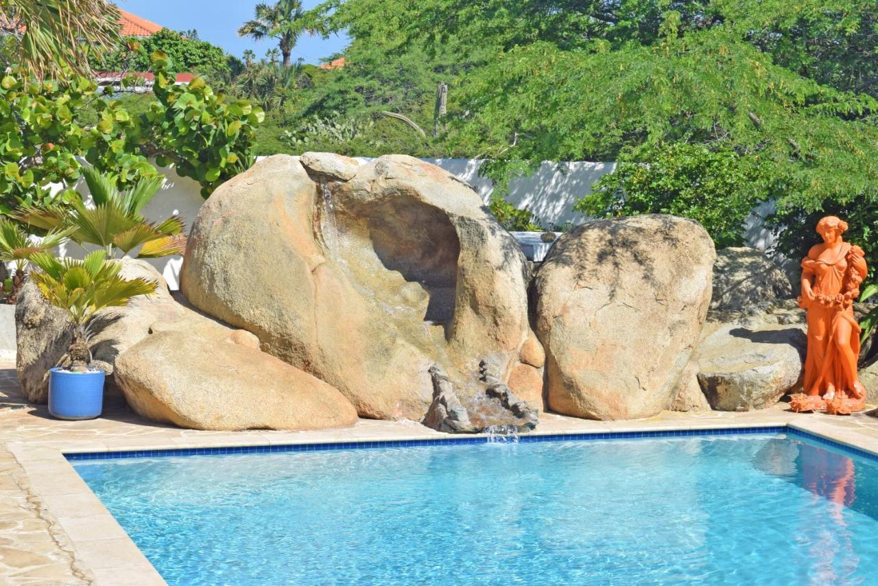 Villa Bougainvillea Aruba, The Tango Suite パームビーチ エクステリア 写真