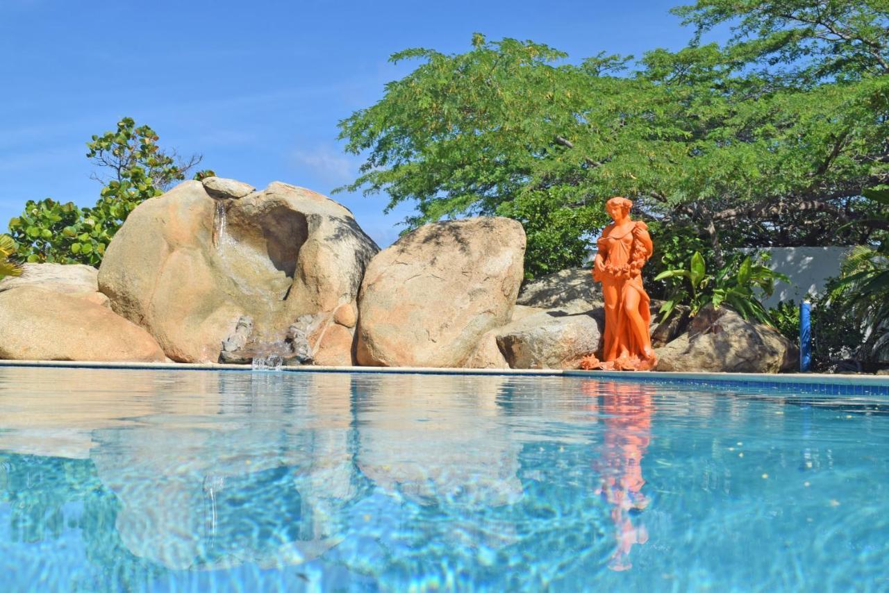 Villa Bougainvillea Aruba, The Tango Suite パームビーチ エクステリア 写真